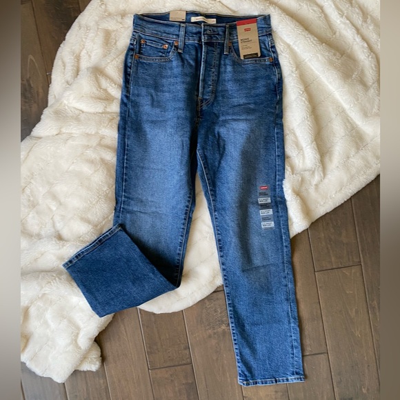 Levi’s wedgie strait leg jean size 28 NWT - Picture 1 of 5